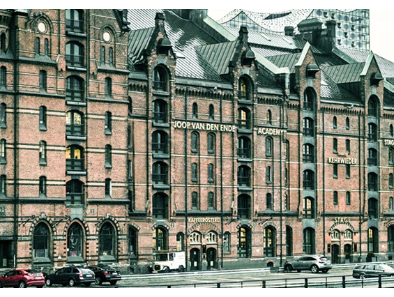 Hochzeitslocation: Unsere Rösterei im herzen der historischen Speicherstadt und zu Füssen der Elbphilamonie - Speicherstadt Kaffeerösterei
