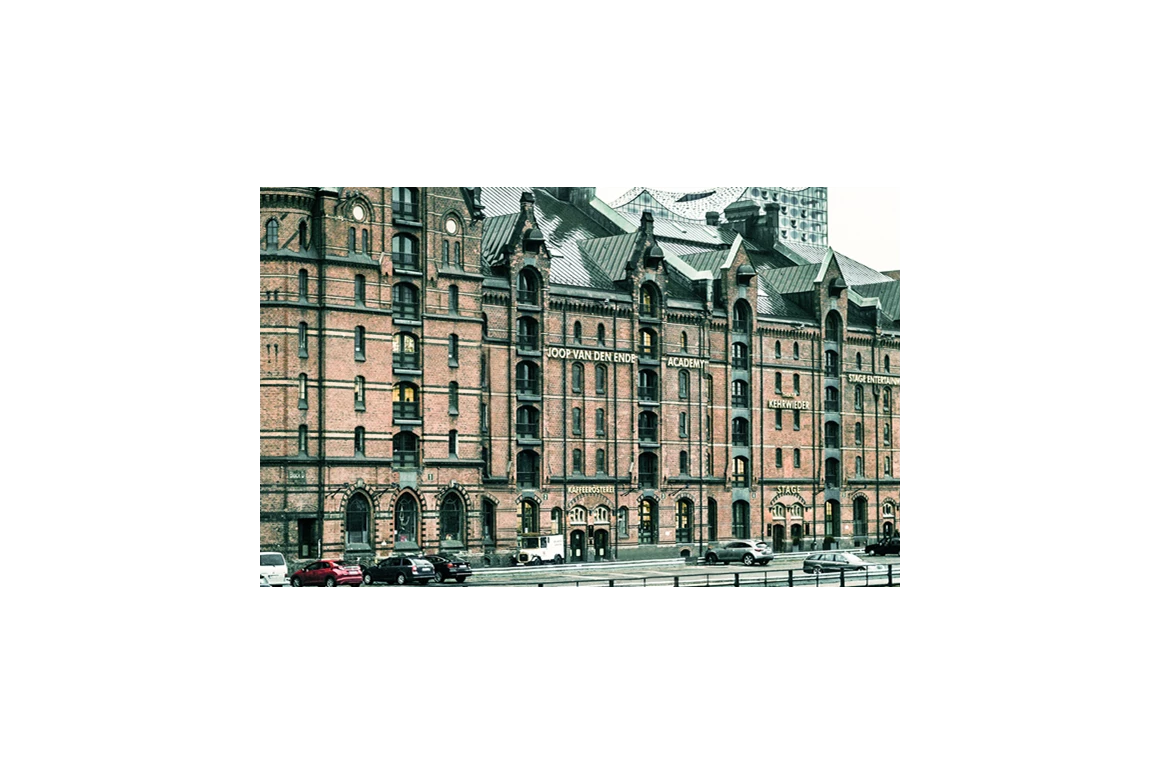 Hochzeitslocation: Unsere Rösterei im herzen der historischen Speicherstadt und zu Füssen der Elbphilamonie - Speicherstadt Kaffeerösterei