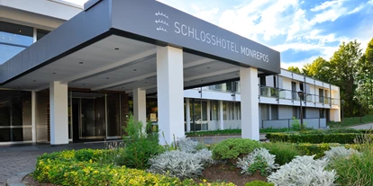 Winterhochzeit - PLZ 71034 (Deutschland) - Haupteingang Schlosshotel Monrepos - Schlosshotel Monrepos