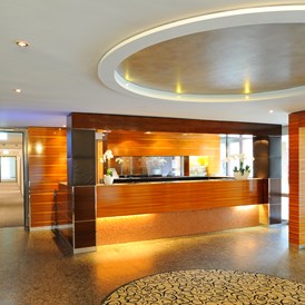 Hochzeitslocation: Hotelempfang/ Lobby - Schlosshotel Monrepos