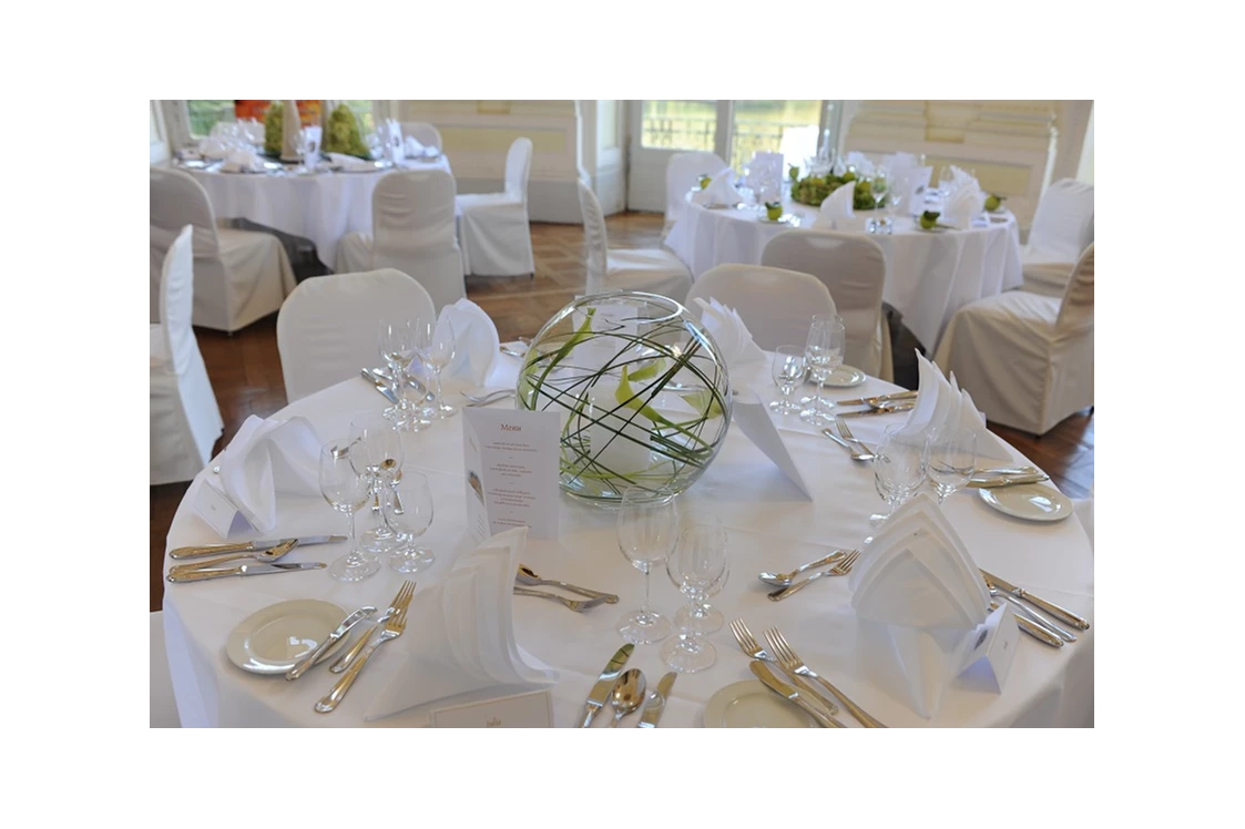 Hochzeitslocation: Hochzeitsdekoration - Schlosshotel Monrepos