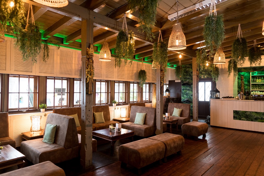 Hochzeitslocation: Jungle Lounge / kleiner Bereich - Buddha Lounge Red Mandarin