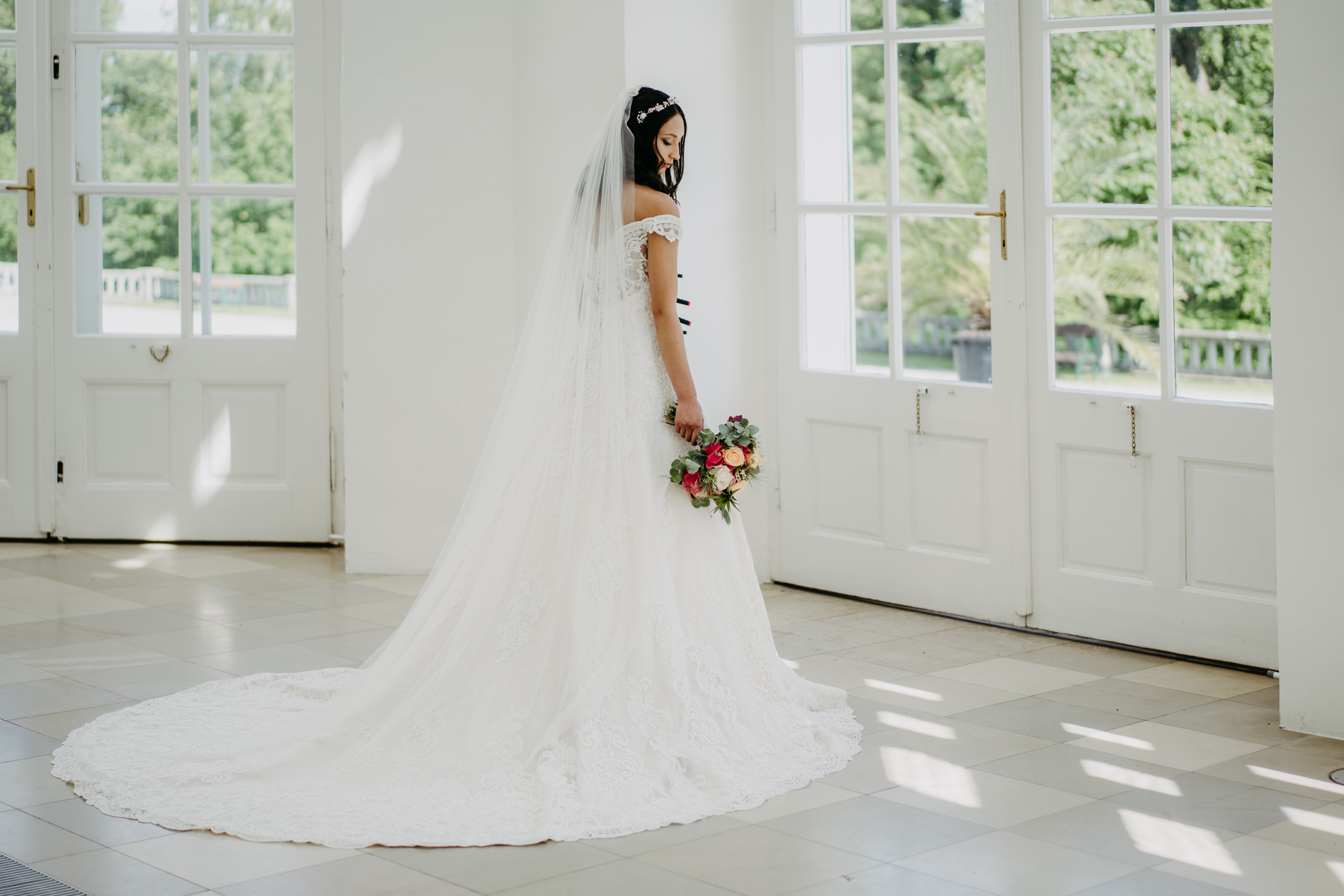 Winterhochzeit - Breitenbrunn (Breitenbrunn am Neusiedler See) - Das Oktogon: Standesamtliche Trauung und Agape für bis zu
65 Personen. - Orangerie des Schlosses Esterházy