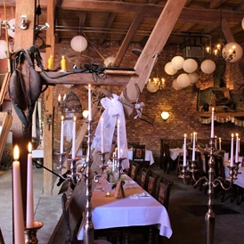Hochzeitslocation: Gastraum der Romantischen Scheune - Romantische Scheune