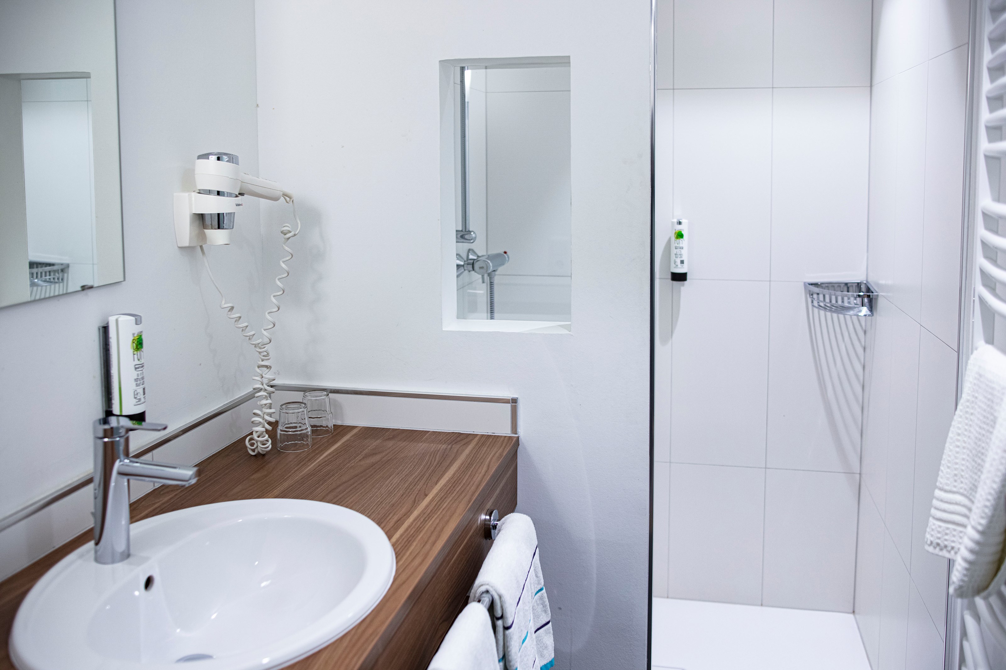 Hochzeitslocation: Ein Badezimmer in Landhaus Nordhelle. - Landhaus Nordhelle