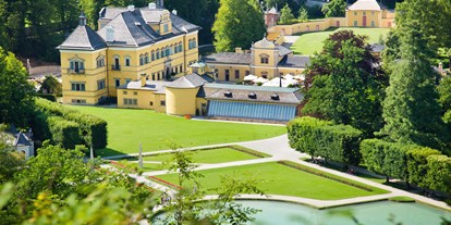 Winterhochzeit - Kapelle - Hof (Tiefgraben) - Schloss Hellbrunn mit Orangerie und Parkanlage - Schloss Hellbrunn