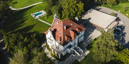 Winterhochzeit - Art der Location: Schloss - Die Villa von oben - Villa Bergzauber