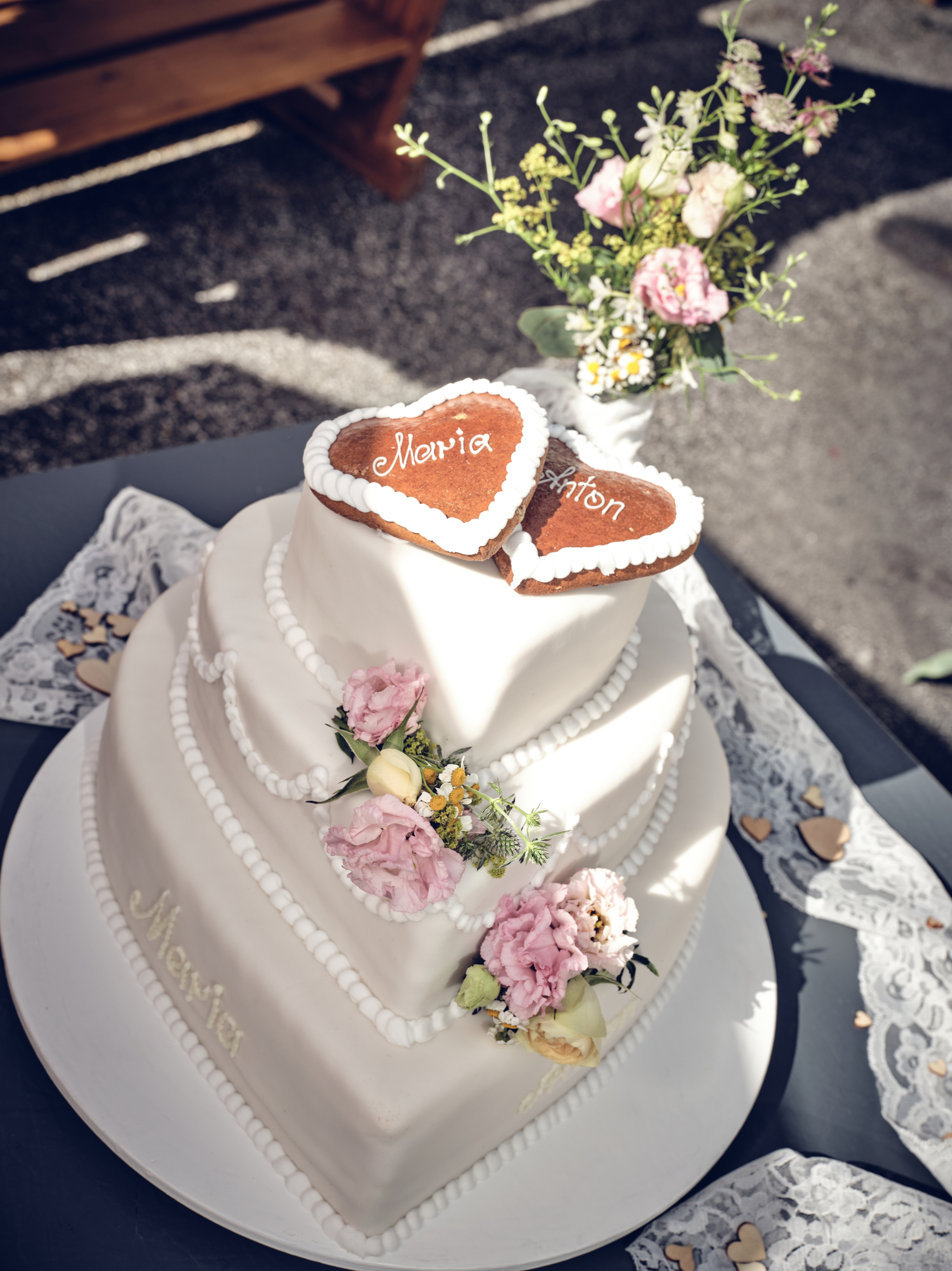 Hochzeitslocation: Hochzeitstorte | Trachten Hochzeit | Sommer 2020 - Gipfeltreffen | Zillertal Arena