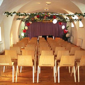 Hochzeitslocation: Trauung im Gewölbe - Schloss Reichenau an der Rax (NÖ)