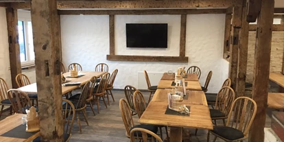 Winterhochzeit - PLZ 71034 (Deutschland) - Unser Schlosscafe Restaurant in innenraum bis 80 Personen und mit Terasse und Wintergarten wieder 80 so das gesamt 160 Personen gefeiert werden kann mit großem Buffet   - Schlosscafe Beuren & Cafe Konditorei / Hochzeits Location