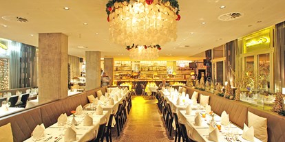 Winterhochzeit - Düsseldorf - Wenn Romantik und Tradition eine Einheit bilden, ist das hier bei uns im Consilium. - CONSILIUM – Restaurant · Café · Bar