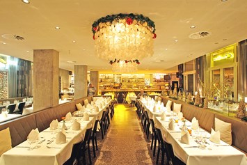 Hochzeitslocation: Wenn Romantik und Tradition eine Einheit bilden, ist das hier bei uns im Consilium. - CONSILIUM – Restaurant · Café · Bar