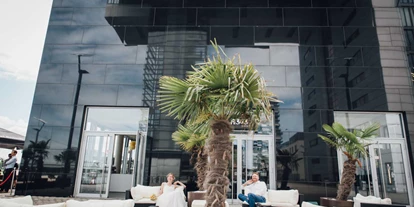 Winterhochzeit - Preisniveau: €€€ - Düsseldorf - Die Eventlocation Pe303. - Pe303 am Rhein