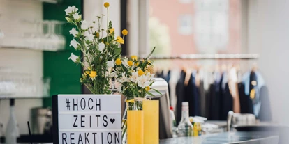 Winterhochzeit - Preisniveau: €€€ - Düsseldorf - Lassen Sie sich verwöhnen - im Pe303 direkt am Rhein. - Pe303 am Rhein