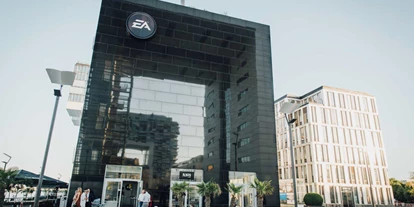 Winterhochzeit - Preisniveau: €€€ - Düsseldorf - Die Pe303 Eventlocation lädt auch gerne zu eurer Hochzeit ein. - Pe303 am Rhein