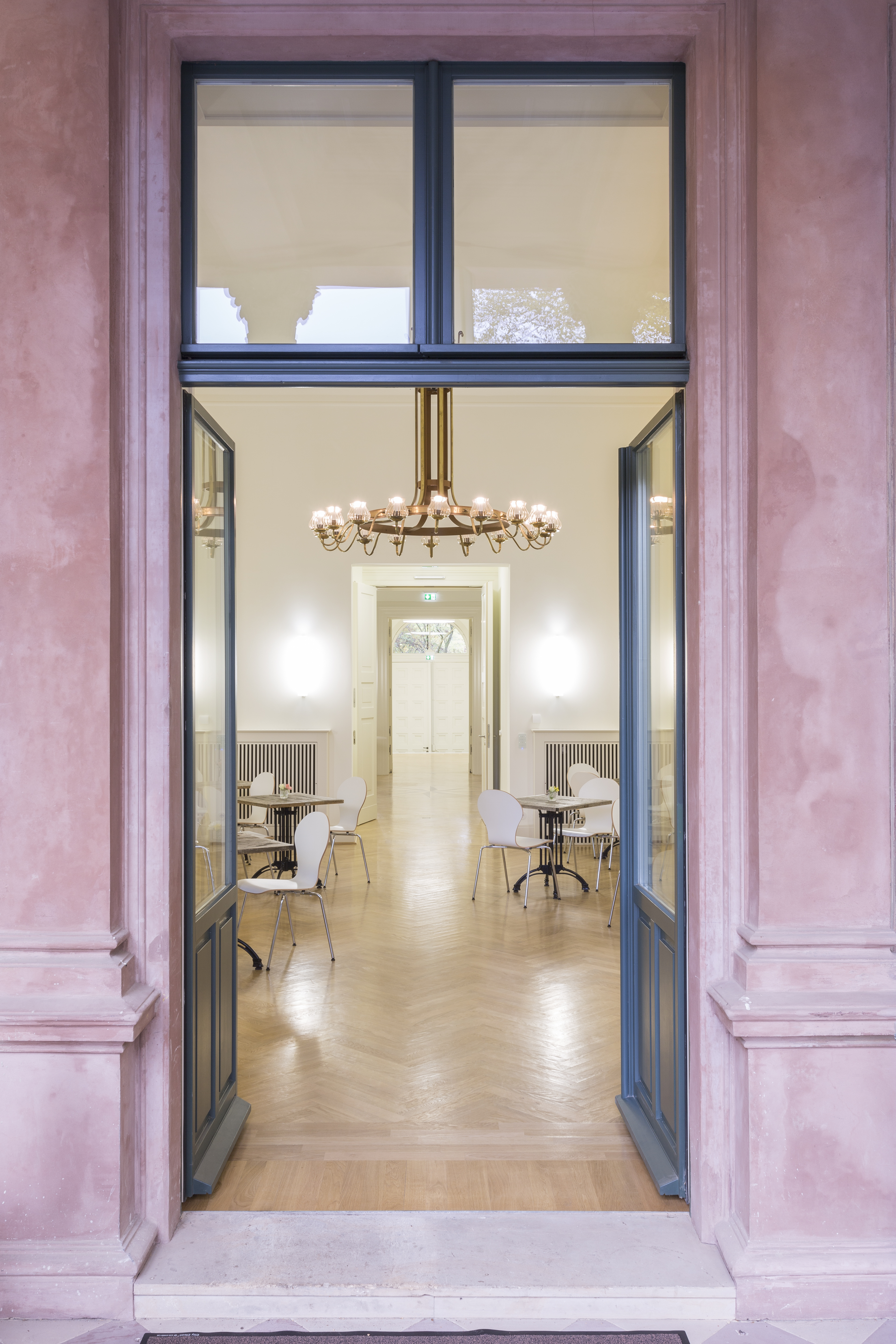 Winterhochzeit - Berlin-Stadt - Außenansicht - Schloss Biesdorf