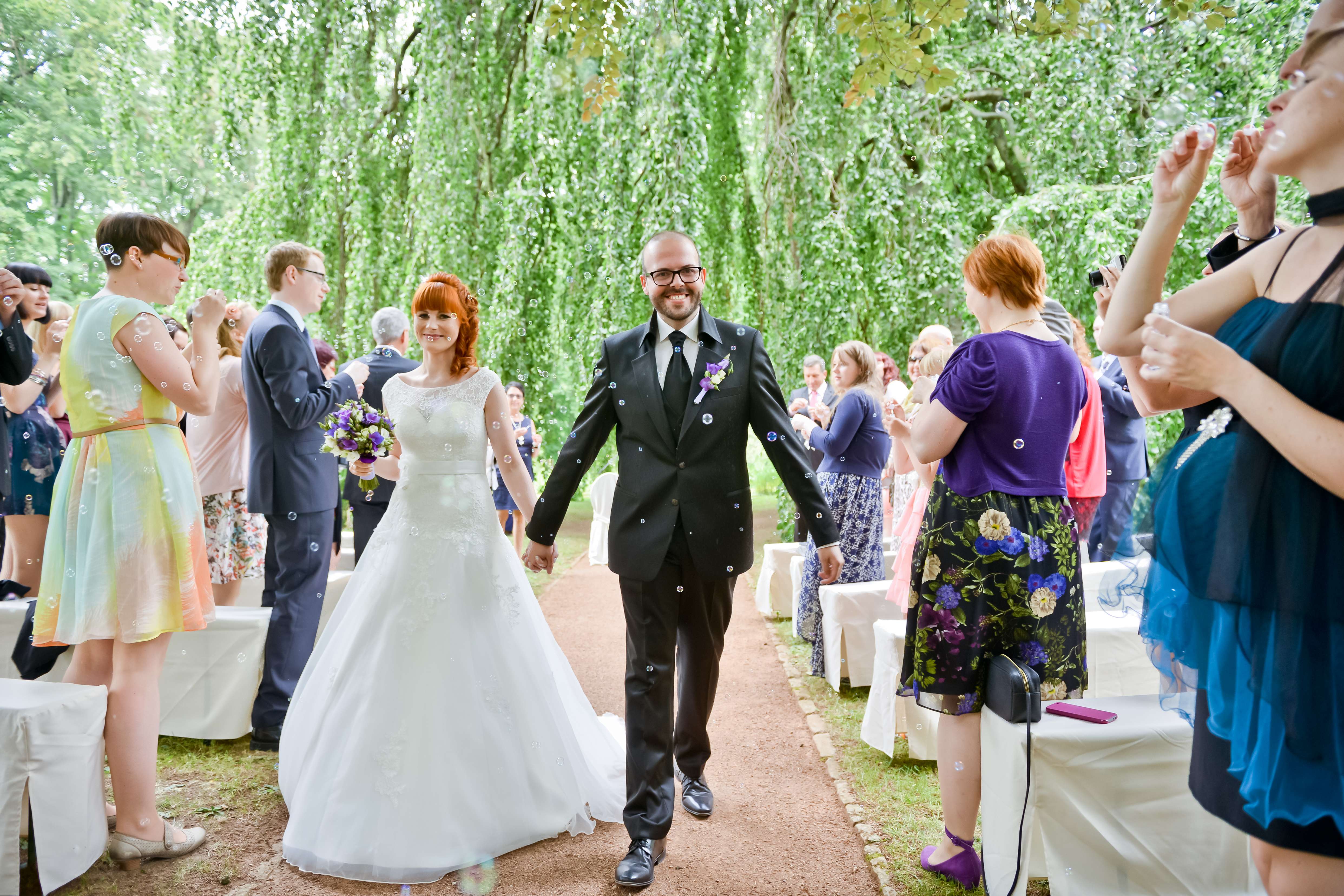 Hochzeitslocation: Freie Trauung in der Parkanlage des Hauses - Villa Haar