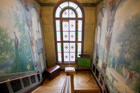 Hochzeitslocation: Treppenaufgang in der Villa Haar - Villa Haar