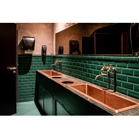 Hochzeitslocation: WC's im Untergeschoss - Altes Pumpenhaus Dresden