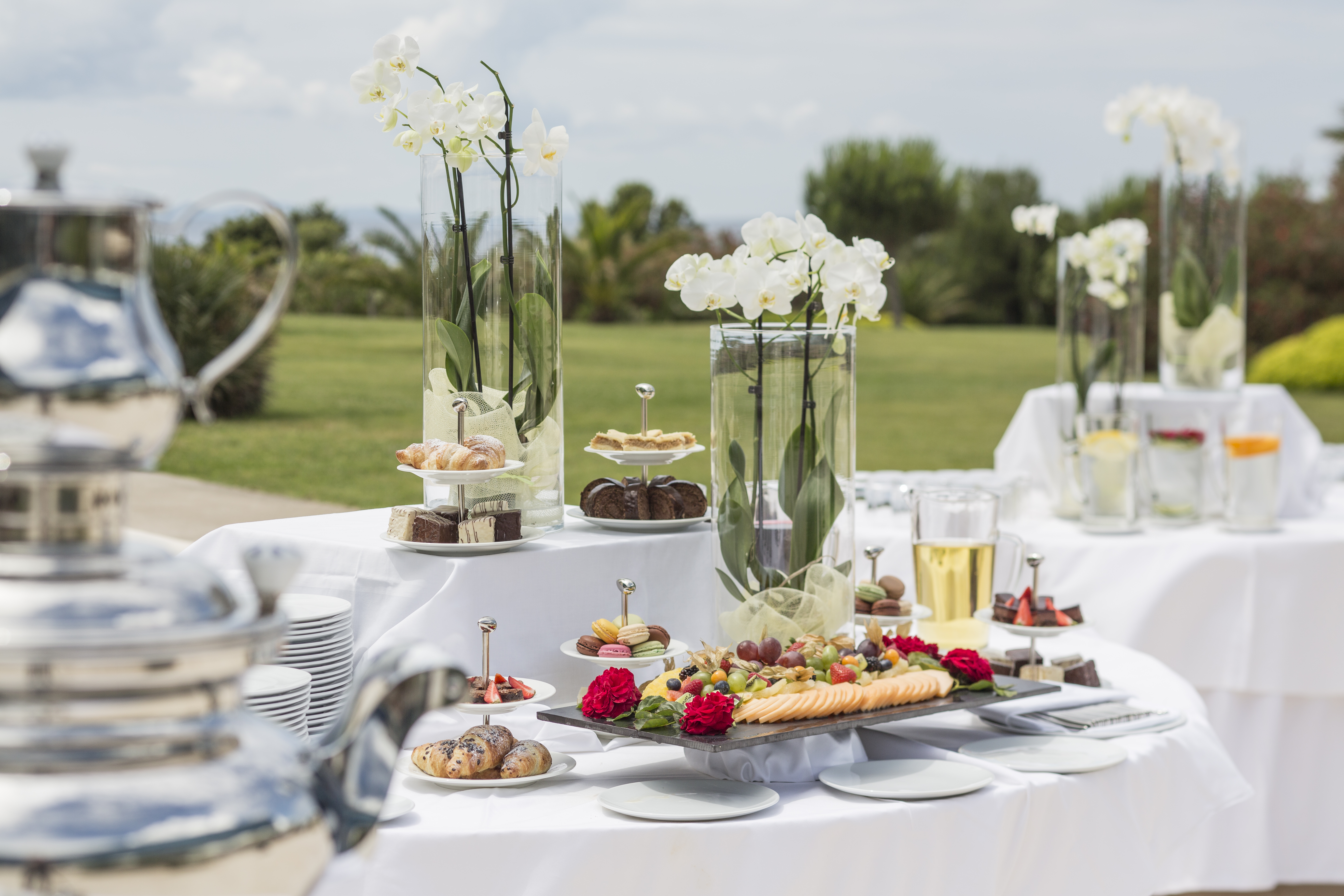 Winterhochzeit - Kroatien - Regionale Köstlichkeiten und saftiges Obst als Sweettable. - Falkensteiner Hotel Iadera CRO