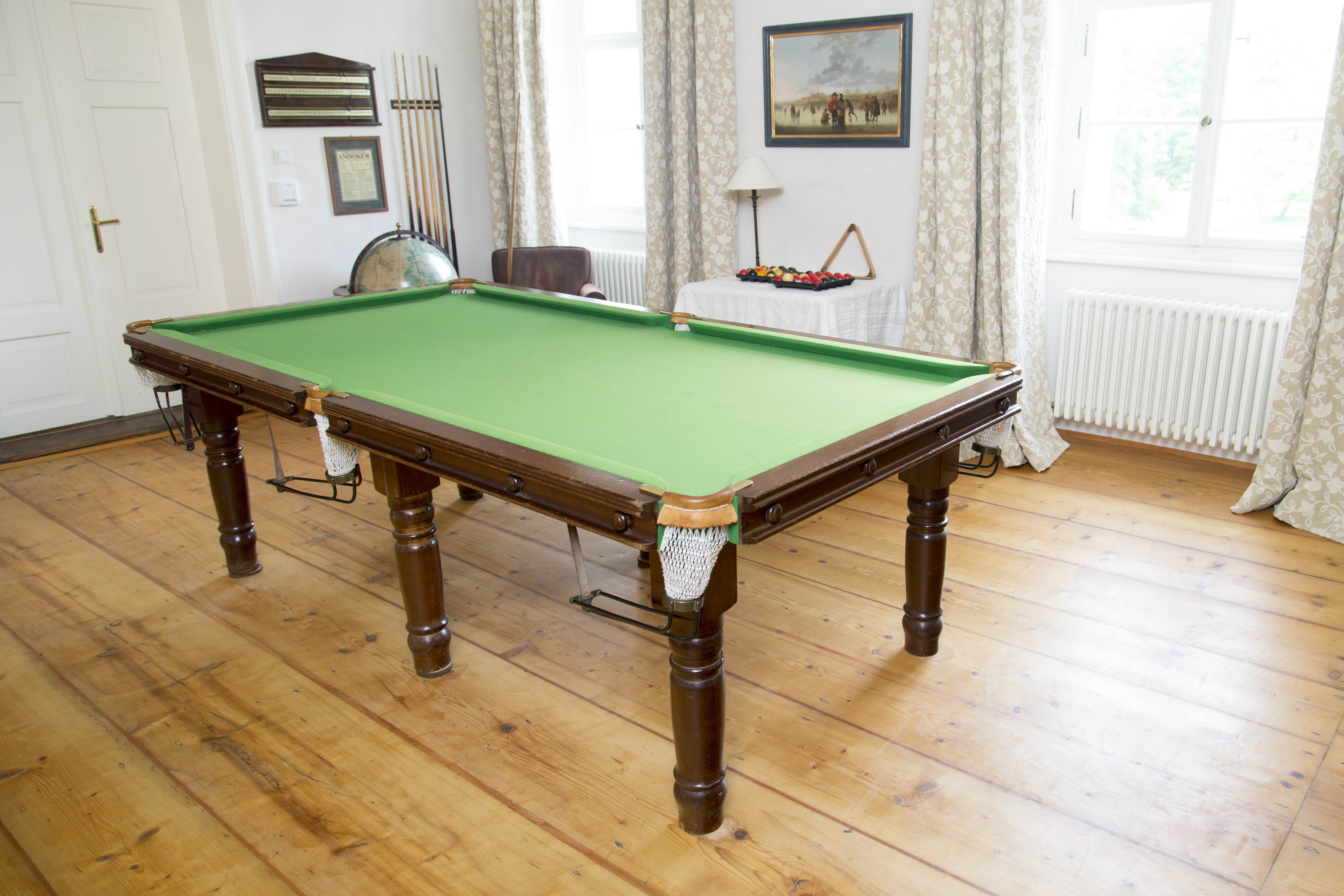 Schloss Ginselberg Angaben zu den Festsälen Billardzimmer