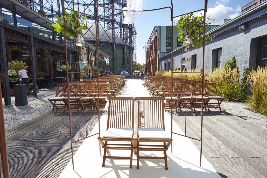 Winterhochzeit - Berlin-Stadt - Schmiede - Holzdeck - Freie Trauung - Historische Schmiede