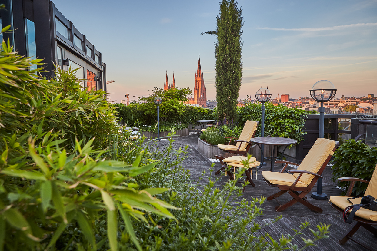 Hochzeitslocation: Nassauer Hof Therme Dachterrasse - Hotel Nassauer Hof 