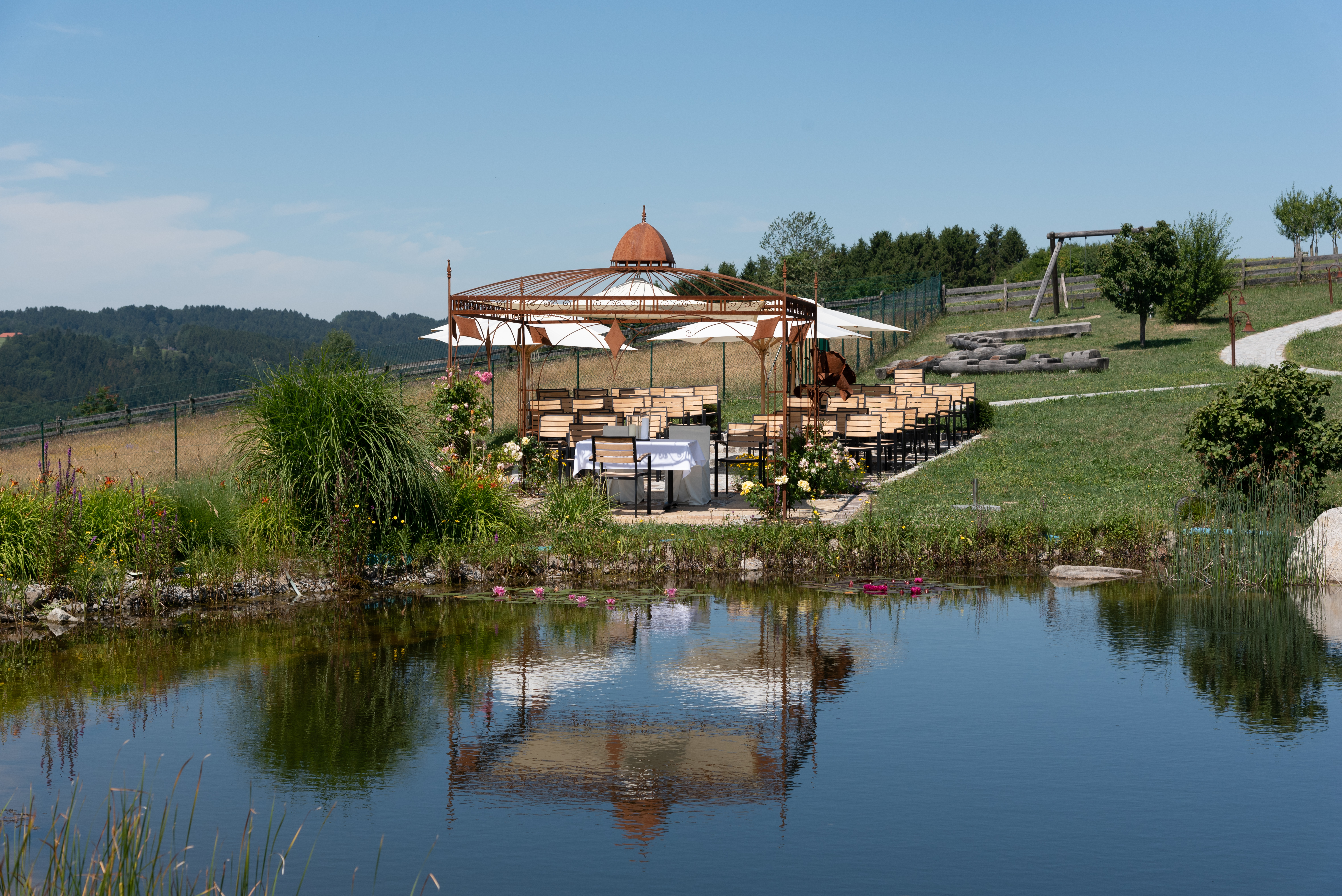 Winterhochzeit - Oberösterreich - Das Hoamat bietet eine Trauung im Freien - direkt am See. - Hoamat - Essen Feiern Schlafen