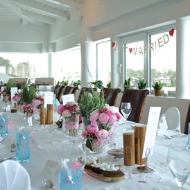Hochzeitslocation: Obergeschoss "Captains Lounge" 
für bis zu 40 Personen - Restaurant Wolkenlos