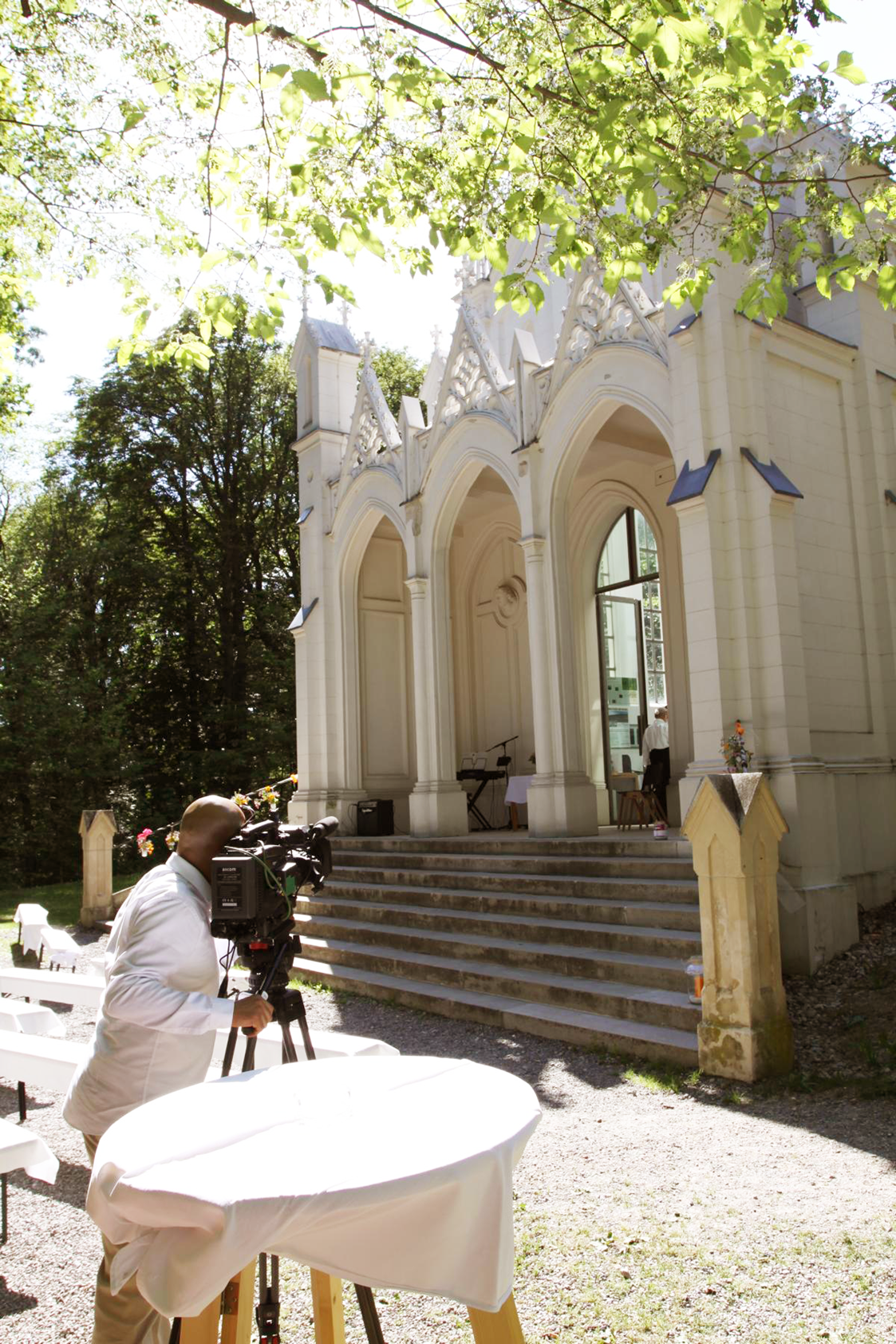 Hochzeitslocation: In 5 Minuten zu Fuß ist man bei der Sisi Kapelle - Oktogon am Himmel