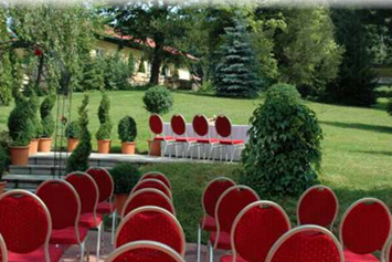 Hochzeitslocation: Standesamtliche /Kirchlichen Trauung im Parkgarten - Hochzeitslocation - Hotel - Eventrestaurant - Pedros