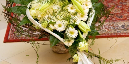 Winterhochzeit - Karlstetten - Die Kirche ist nur 5 Gehminuten von Pedro´s Hochzeitslocation entfernt - Hochzeitslocation - Hotel - Eventrestaurant - Pedros
