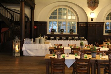 Hochzeitslocation: Buffet im großen Saal - Restaurant Stieglkeller - Salzburg