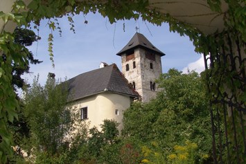 Hochzeitslocation: Außenansicht - Hotel Burg Oberranna