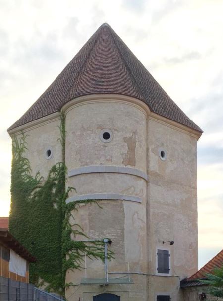 Winterhochzeit - Breitenbrunn (Breitenbrunn am Neusiedler See) - Außenansicht Schloss Neugebäude - Schloss Neugebäude