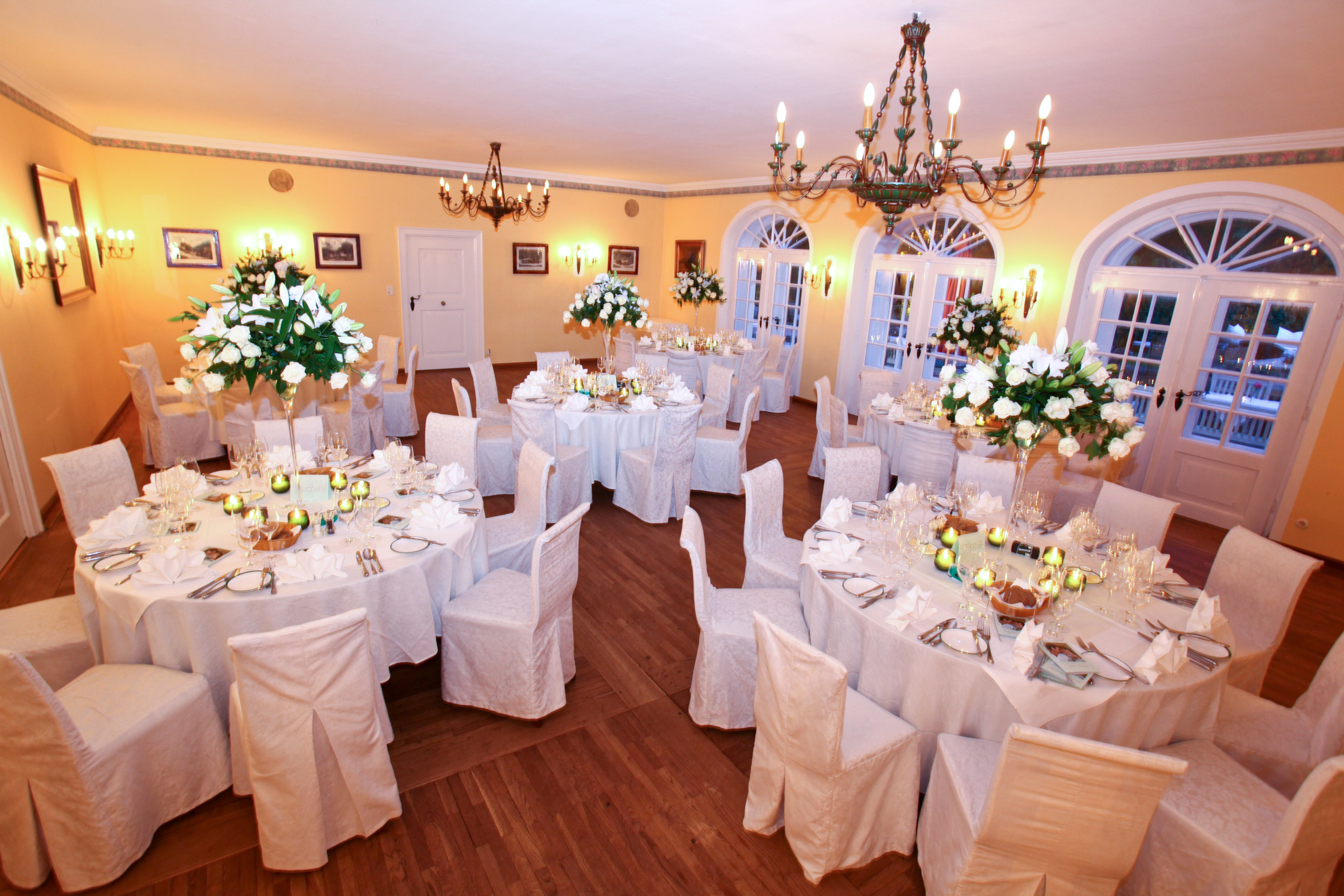 ****Hotel Schlosswirt zu Anif Angaben zu den Festsälen Der Biedermeiersaal