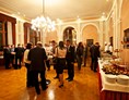 Hochzeitslocation: Roter Salon als Aperitifbereich - Wiener Börsensäle