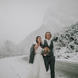 Hochzeitsfotograf: Winterhochzeit in den Bergen ist sehr romantisch. - FORMA photography