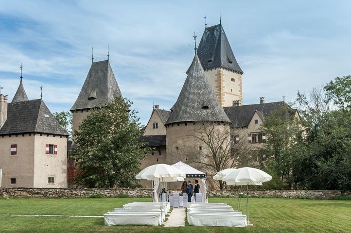 Schloss Ottenstein Angaben zu den Festsälen Turnierplatz