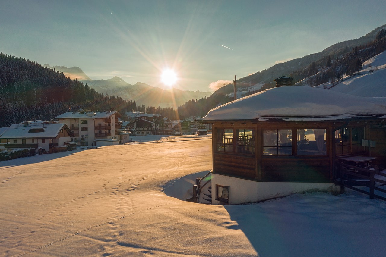 Almstadl - Winterhochzeit am Berg  Angaben zu den Festsälen Außenansicht Almstadl