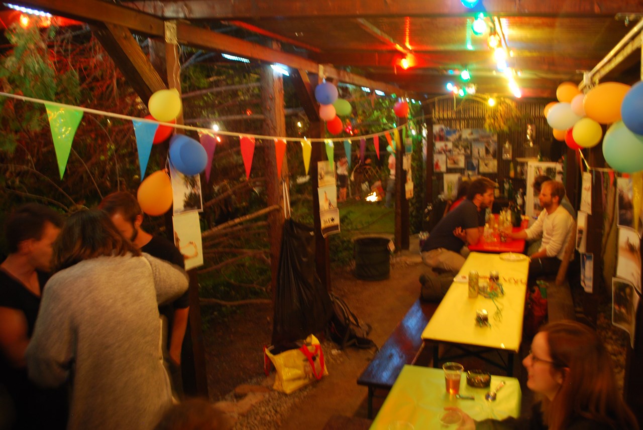 Metamorphosys Place of Bliss - Seminarhaus / Eventlocation / Partyraum Angaben zu den Festsälen Salettl - Biergarten