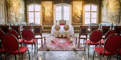 Winterhochzeit - Karlstetten - Tapetenzimmer für standesamtliche Trauungen - SCHLOSS LUBEREGG, Emmersdorf-Wachau