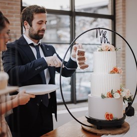 Hochzeitslocation: Torte anschneiden - Sendlhofer's