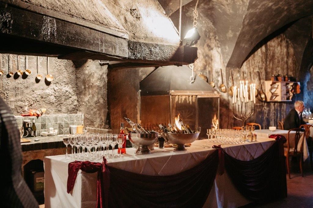 Hochzeitslocation Castel Katzenzungen Angaben zu den Festsälen selchkuchl