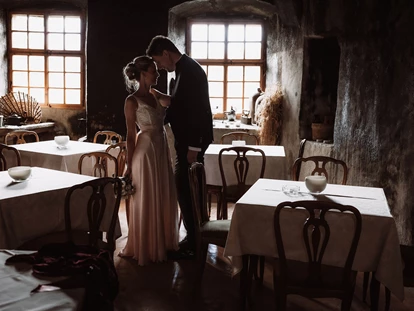Winterhochzeit - Art der Location: Schloss - Unsere "Selchkuchl" für unvergessliche Momente. Ein Ort, der seine Wirkung hat - Hochzeitslocation Castel Katzenzungen