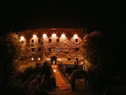 Winterhochzeit - Art der Location: Schloss - Hochzeitslocation Castel Katzenzungen