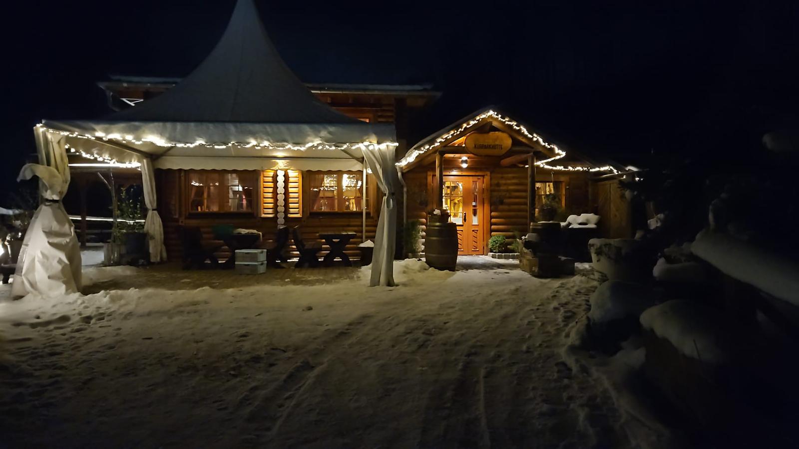 Hochzeitslocation: Brilons Kurparkhütte