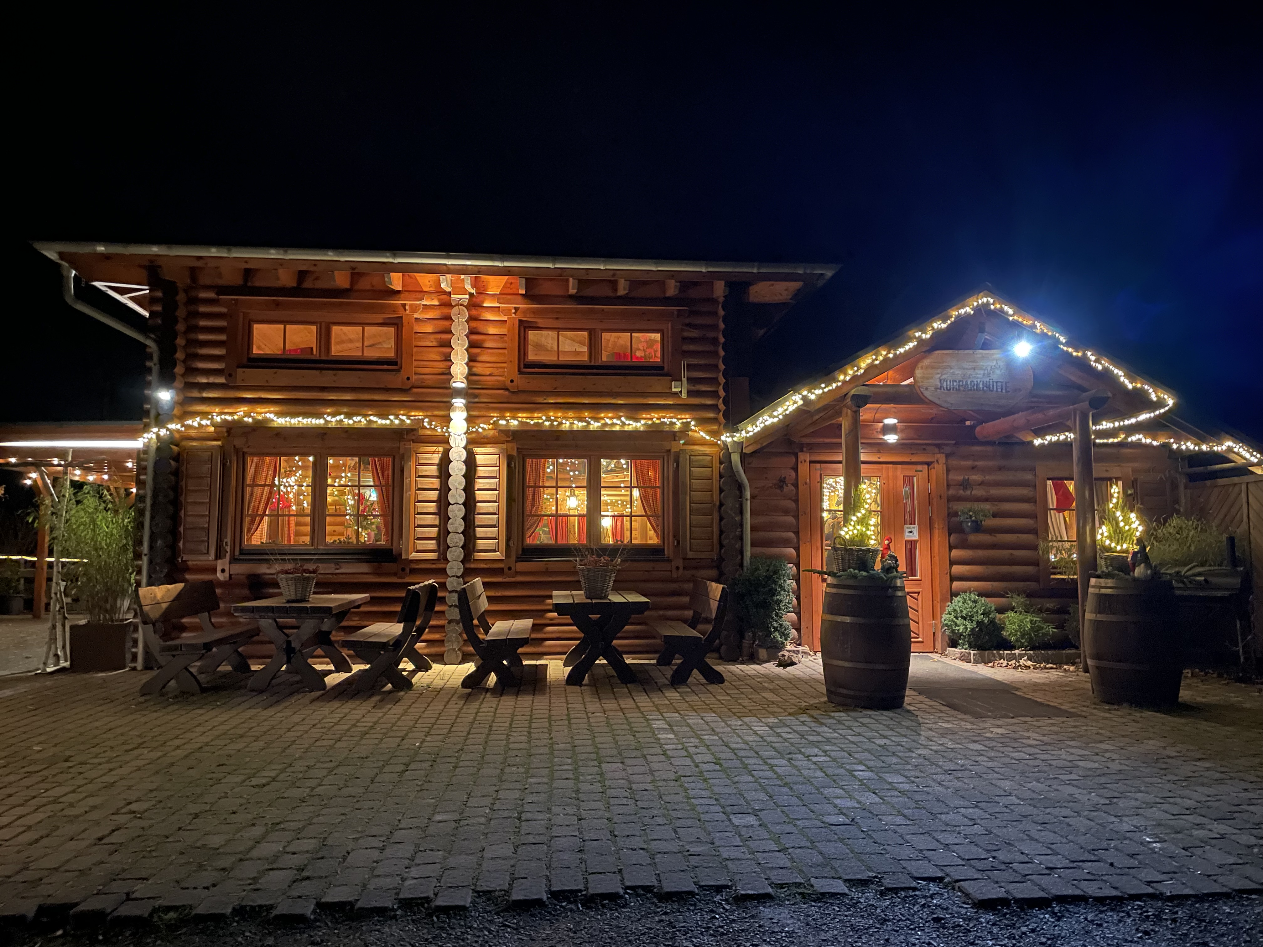 Hochzeitslocation: Brilons Kurparkhütte