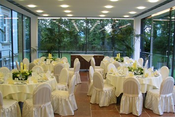 Hochzeitslocation: Für Events, Hochzeiten oder Firmenfeiern ist die Eventlocation Kavalierhaus Klessheim in Salzburg Österreich die perfekte Location. - Kavalierhaus Klessheim