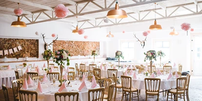 Winterhochzeit - Mistelbach (Mistelbach) - Schloss Raggendorf Festsaal 347 m² - bis zu 300 Hochzeitsgäste - Schloss Raggendorf